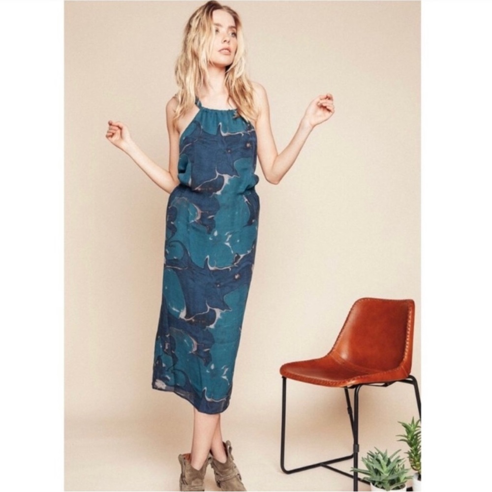 Stone Cold Fox Coyote Dress in Blue Lily size M/L